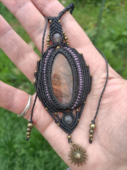 Collier Talisman Aura Pourpre - Lunestya Macramé